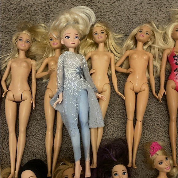 Barbies - Picture 3 of 5